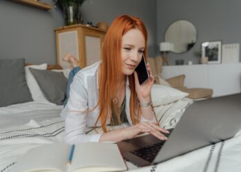 Wat is voordeliger: prepaid beltegoed of een abonnement?