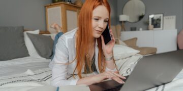 Wat is voordeliger: prepaid beltegoed of een abonnement?