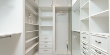 Waar moet je op letten bij het kopen van een kledingkast?
