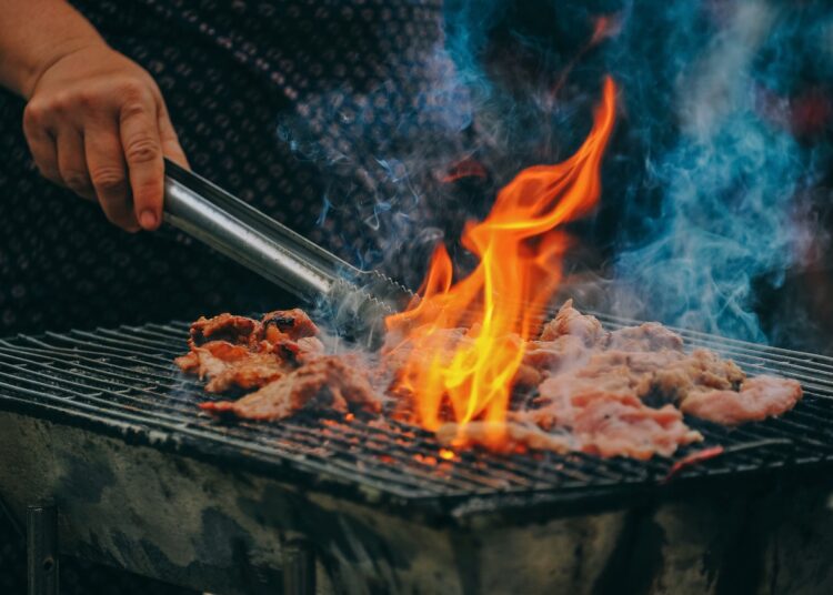 Barbecueën: een onmisbaar onderdeel van ieder tuinfeestje"