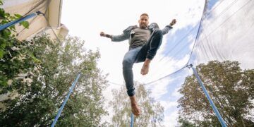 Waarom trampolines een geweldige manier zijn om in vorm te blijven