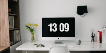 Moderne wandklokken: een tijdloos design in de hedendaagse woning