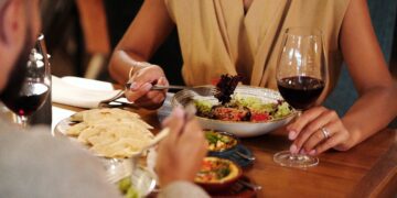 Een romantisch diner organiseren doe je zo: vier tips!