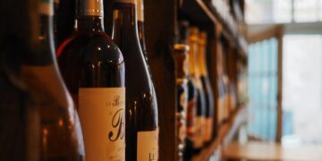 De voordelen van een inbouw wijnklimaatkast voor jouw collectie