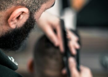 Kort haar mannen opgeschoren: stijlvol, fris en makkelijk te dragen